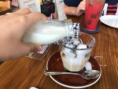 -ROAST coffee & eatery