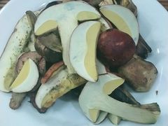 -菌之家·专业纯野生菌火锅·特色炒菌