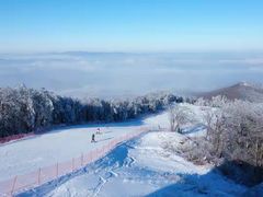 -中旅松花湖滑雪场
