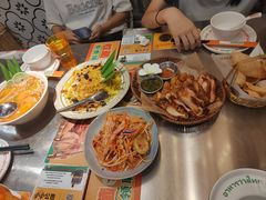 -小小集渔·泰式大排档(太古里香槟店)