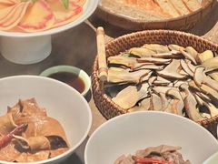 -蘑界·野生菌火锅(深业上城店)