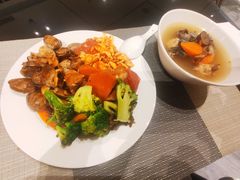 -航空港万怡酒店·万荟轩餐厅(航空港区远航路店)