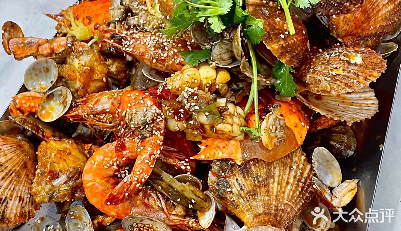 真的能一天吃八顿！青岛美食真的好多！啤酒海鲜是必吃的