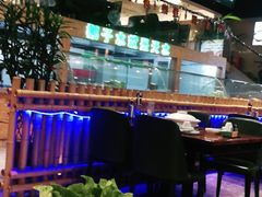 大堂-龙泉人椰子鸡·糟粕醋·地标海南菜(龙昆南店)