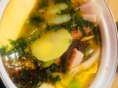 -小蛮椒麻辣烫·麻辣拌(青浦宝龙店)