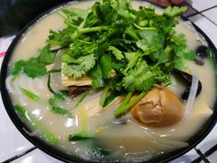 -肥汁米蘭香港米线(长宁来福士店)