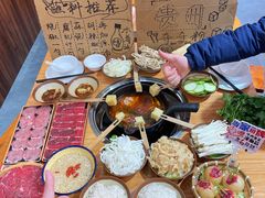 -黔三一夺夺粉酸汤火锅(百信店)