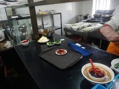 -老陆稿荐(西中市店)