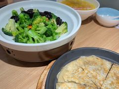 -宏状元现熬粥·京味菜(黄寺大街店)