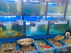 -老东镇啤酒屋海鲜加工·蒸汽海鲜·海鲜烧烤(台东店)