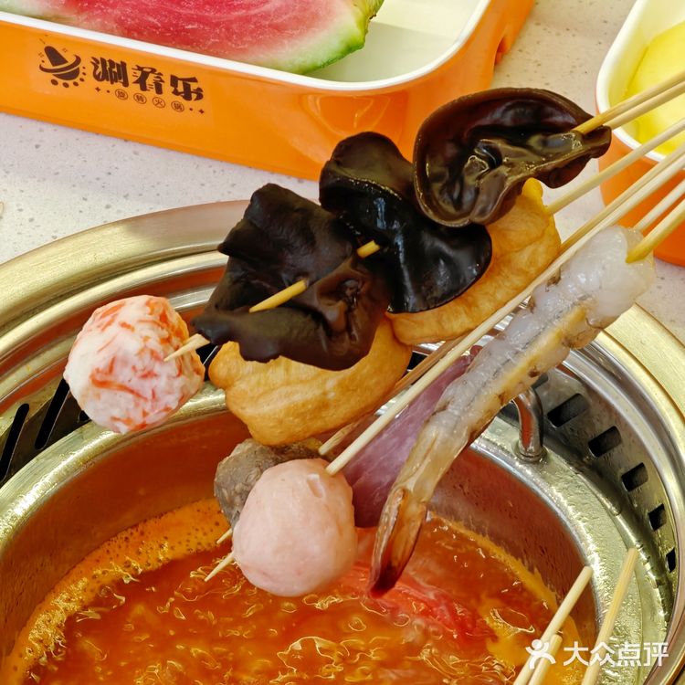 火锅1r一串，100多种吃到扶墙出你敢信！？