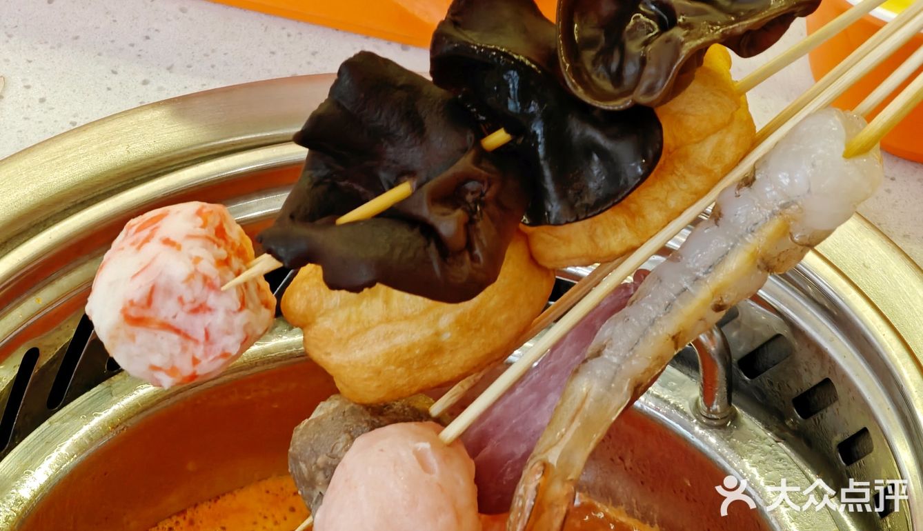 火锅1r一串，100多种吃到扶墙出你敢信！？