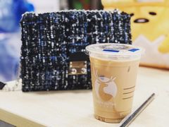 拿铁-瑞幸咖啡(外滩SOHO店)