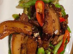 辣椒小炒肉-泉畔人家·老济南经典鲁菜(大明湖店)
