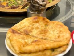 -周老三跷脚牛肉·全牛火锅(非遗传承店)