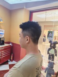 -Devilhands Barbershop男士理容店