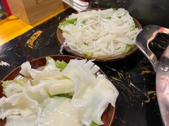 -憨孃孃·重庆老火锅(红山黑金店)
