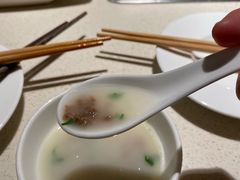 -海底捞火锅鲜切牛肉主题店(长寿路店)