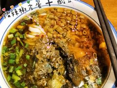 -矮子粉店1985·长沙米粉(湘春路店)