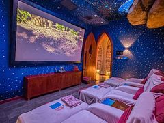 -秘地·影院式足浴SPA(凤三旗舰店)