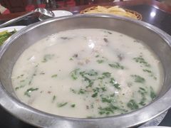 -雪野鱼头大王邢府公老店(雪野湖店)