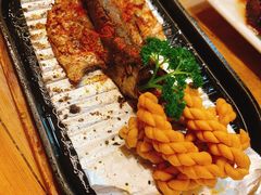 -老东镇啤酒屋海鲜加工·蒸汽海鲜·海鲜烧烤(台东店)