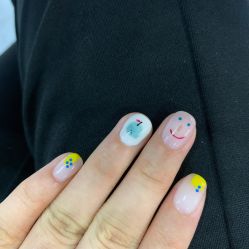 -Momo nail 日系美甲