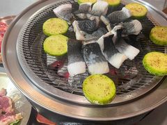 -围炉肉舍丹东海鲜烤肉·烤活鳗(步行街店)