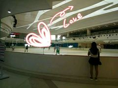 -冠军冰场CHAMPION RINK(环球银泰城店)