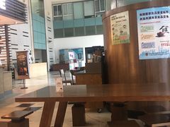 -星巴克(汤臣国贸大厦店)