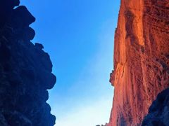 -天山神秘大峡谷