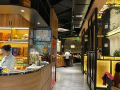 -自己人·宜昌菜(水悦城店)