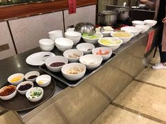 -维也纳酒店(深圳国际会展中心沙井上南店)