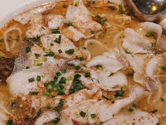 -渔语鱼酸菜鱼新川菜(来福士店)