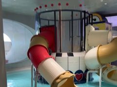 -涨巢·潮玩水疗局