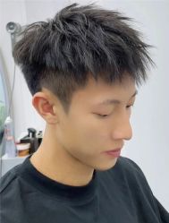 -丝语萱形象