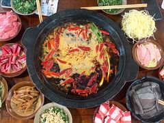 -黄潇洒老火锅(九眼桥宏济巷店)