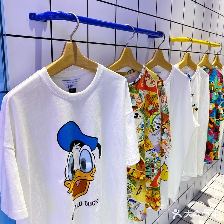 遇见夏日爽鸭鸭[微笑][愉快]