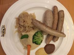 -LENBACH兰巴赫西餐啤酒坊(大连星海广场店)