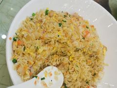 招牌炒饭-轩记海鲜餐厅·四十五年老字号·经典粤菜(西区彩虹店)
