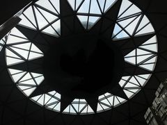 -上海滴水湖皇冠假日酒店