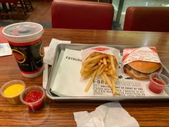 薯条-FATBURGER 特富客汉堡(外交公寓店)