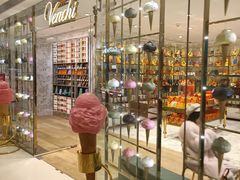 -VENCHI 闻绮(北京国贸商城店)