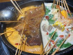 -两三事小郡肝串串香火锅(桂庙店)