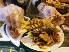 -覃记海鲜美食餐厅