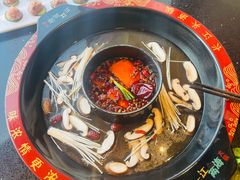 -三江两海老火锅(北京首店)