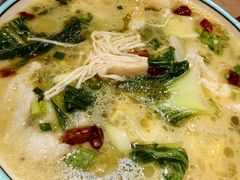 -何记花甲(海岸城旗舰店)