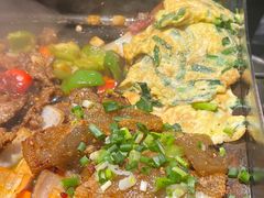 铁板韭菜鸡蛋-湘西乌龙山铁板烧(双桥店)