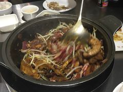 -胡须佬鸡煲四季火锅店(石厦西村直营店)