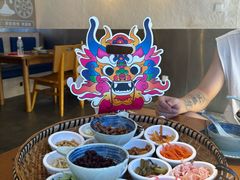 -包整·丝娃娃(一览甲秀楼风景店)